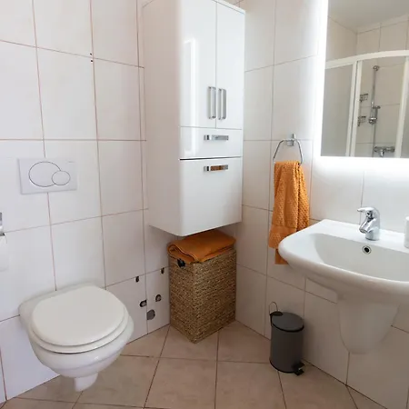 Two-bedroom Niki Near * 罗维尼